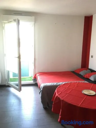 Studio in Toulouse Purpan - Image 1