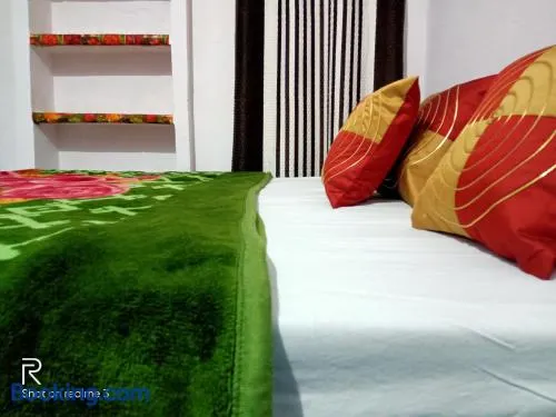 Khajuraho Dreams Homestay - Image 1