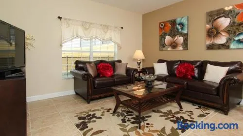 3043 Beach Palm - Image 1