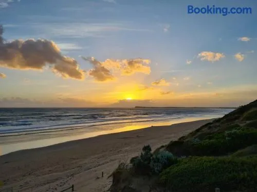 Ocean Grove - walk to Beach, Park, Cafe & Pub - Image 1