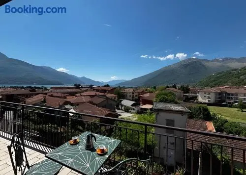 Meraviglioso appartamento totalmente attrezzato con terrazza | Vista sul lago - Image 1
