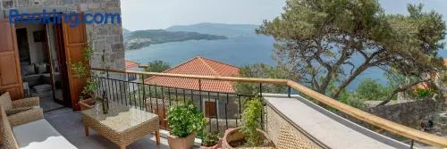 Grand View Afrodite - Image 1