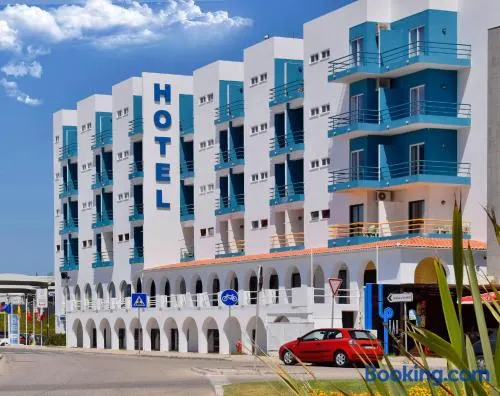 THE FOZ Beach Hotel - Image 1