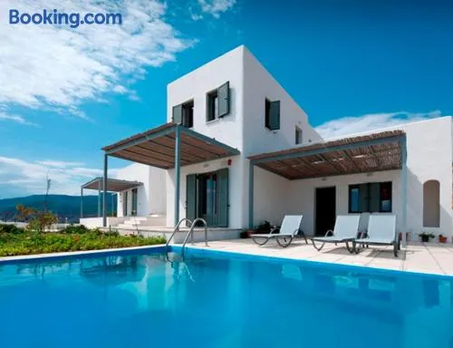 Superior Villa Lino - Image 1