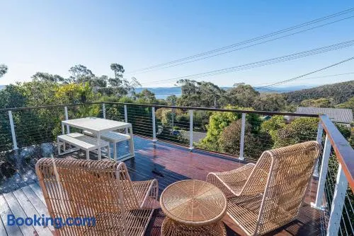 Derwent Outlook - Gateway to Scenic Trails & Beaches - Image 1