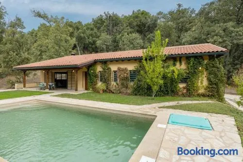 Voll ausgestattetes Ferienhaus mit Terrasse, privatem Pool und Garten | Bergblick | Hunde erlaubt - Image 1