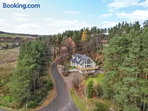 Stunning 4 bed rural retreat in Aberlour - Image 1