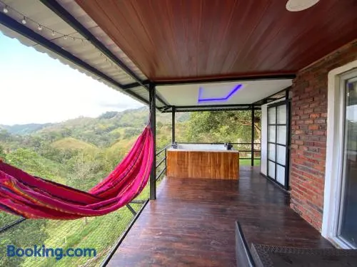 Cabaña en Norcasia con Jacuzzi sin calefacción, piscina agua de manantial y opción de atracciones extremas Paraíso Xtreme - Image 1