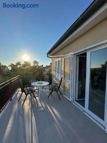 Apartmani Barun 200m from beach - Image 1
