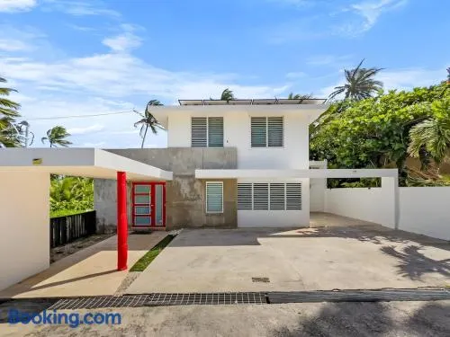 Villa Capitán Modern Stay Near Beach with pool - Image 1