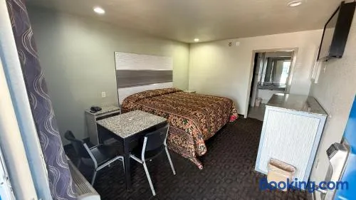 Star Motel - Image 1