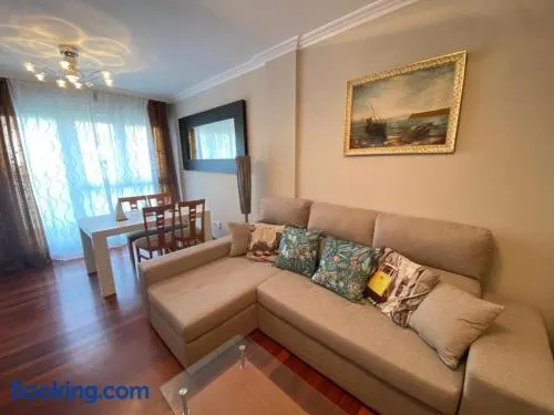 Apartamento zona centro con garaje y piscina para 4 personas - Image 1