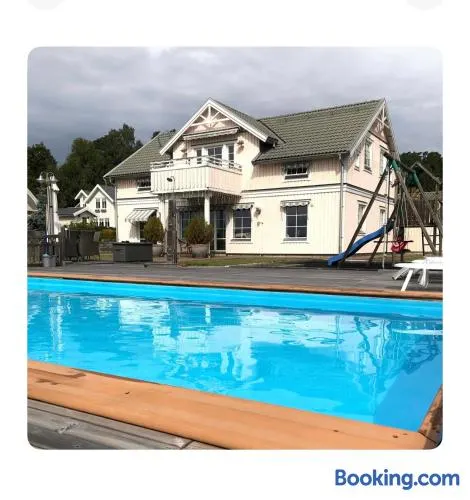 RosaVillan - Image 1