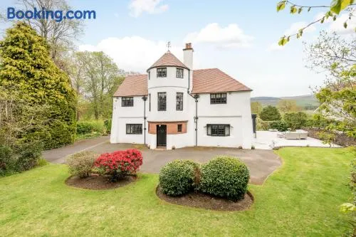 Unique Arts & Crafts Home in Auchterarder - Image 1