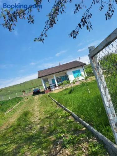 Casa de vacanta Turcoaz - Image 1