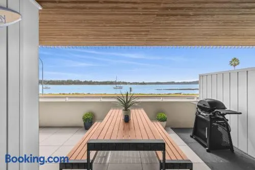 Ohana Apartments 8 managed by Batemans Bay Accom - Image 1