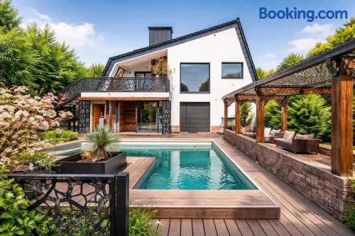 Villa Vibes - Luxus & Pool - Image 1