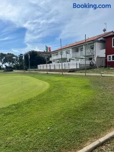 Soggiorno e relax in eleganti villette interne al campo golf vicino al mare a due passi da Roma - Image 1