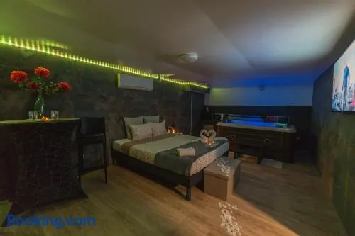 Suite Tentation avec Jacuzzi - Image 1