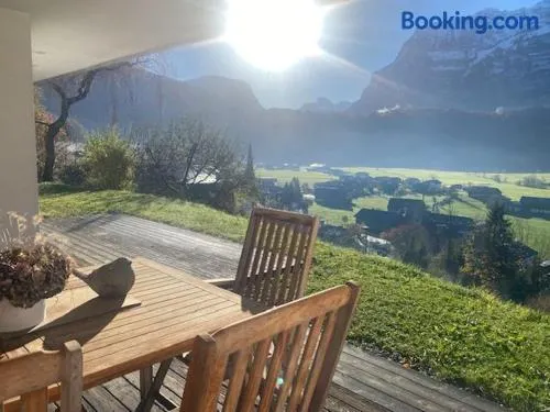 Appartamento con terrazza e giardino | Vista sulla montagna - Image 1
