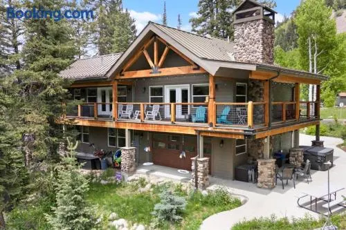 Silver Fork Chalet - Image 1