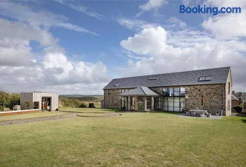 Berry Barn - Image 1