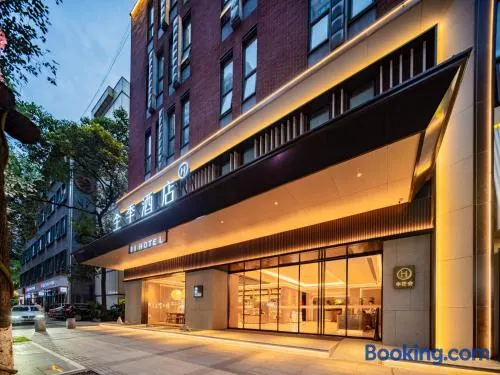 JI Hotel Chengdu Dongjiao Memory - Image 1