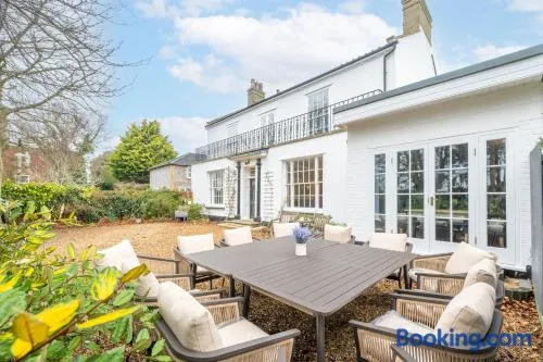 Cliff Lane House - Image 1