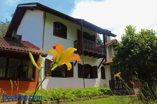 Casa Incrível em Nova Friburgo - Espaço Humedica - Image 1
