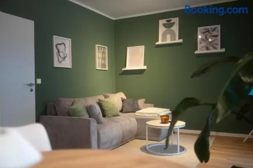 Stilvolles Apartment mit Balkon & WiFi - Image 1