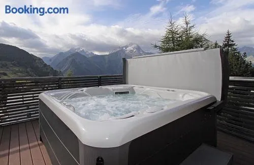 Chalet Sno Lodge - Image 1