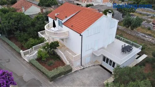 Apartments Ćenan - Image 1