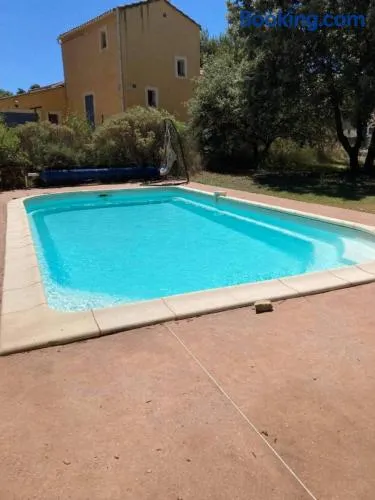 Chalet d'une chambre avec piscine partagee et jardin amenage a Cornillon Confoux - Image 1