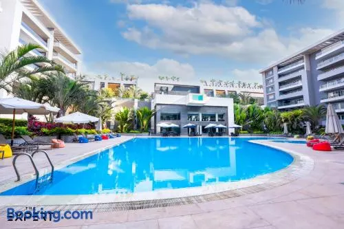 The Expert in Ocean Blue Near Airport - No Pool Access - Image 1