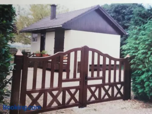 Chalet "chez Sara" au bord du canal - Image 1