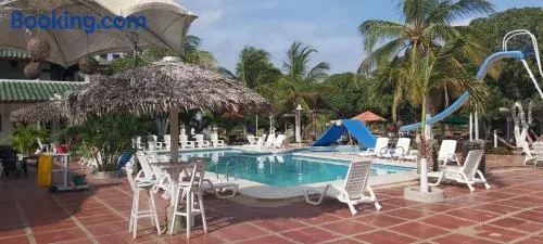 Eco-Hotel Villa Elina - Image 1