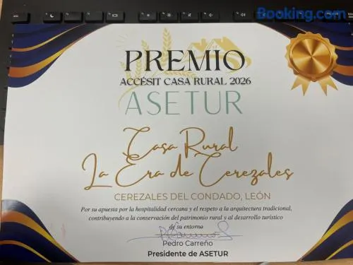 AT la Era de Cerezales del Condado - Image 1