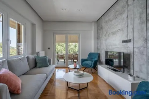 Voula's 2BR Escape Elegant and Stylish Living - Image 1