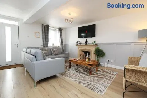 Cottage nr BikeParkWales/Brecon Beacons/PenYFan - Image 1