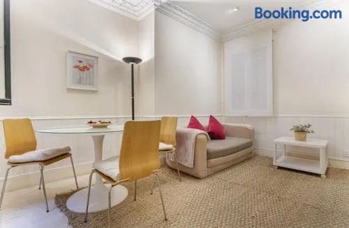 Apartamento Prado en Madrid - Image 1