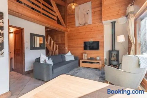 Beautiful 2 Bed Chalet Morzine - Image 1