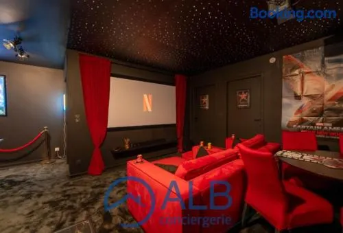 Hollywood Night, Cinéma privé - Image 1