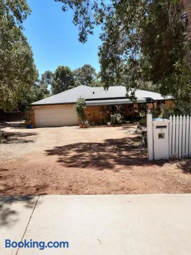 Mundaring Bed and Breakfast - Image 1