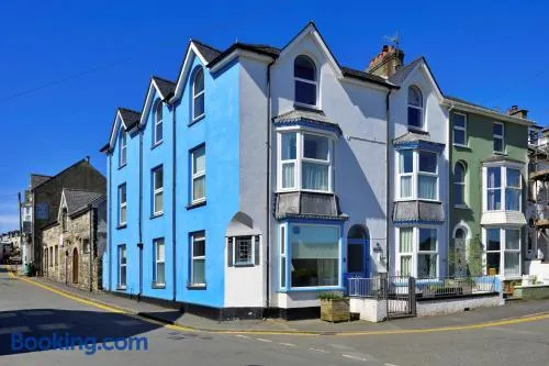 Finest Retreats - Gwynle - Image 1