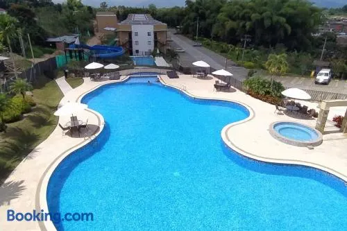 APTO WIFI+ AIRE AC +PISCINAS +JACUZZI +TOBOGAN+BBQ - Image 1