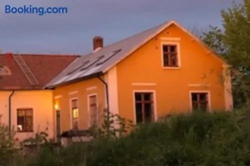 Svinaberga Skola. Eget boende i gammal skolsal. - Image 1