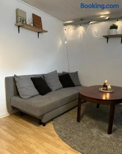 Charming apartment with industrial design close to city center - Image 1