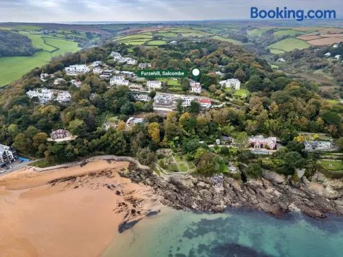 Finest Retreats - Furzehill - Image 1