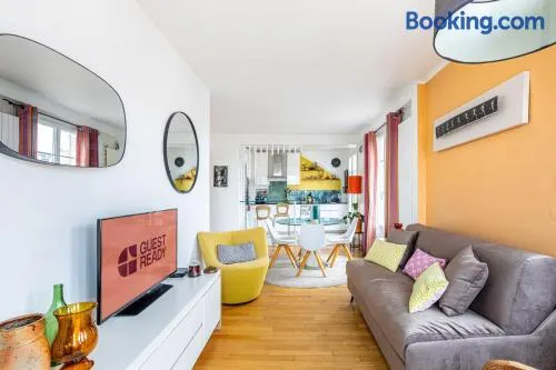 GuestReady - Contemporary Apt in the 20th Arr - Image 1
