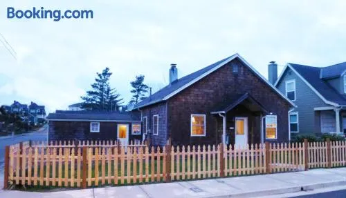 Karr Beach House on Franklin - Image 1